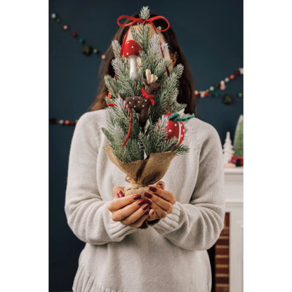 F57 - Felt Yuletide Ornament