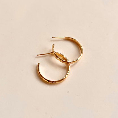 Finely Hammered Hoop On Post 23mm Earrings