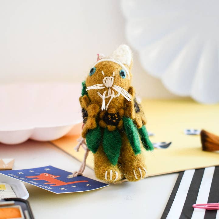 F92 - Vincat Van Gogh Cat Felt Decoration