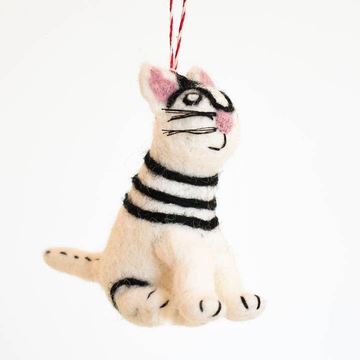 F93 - Pablo Picatso Art Cat Felt Decoration