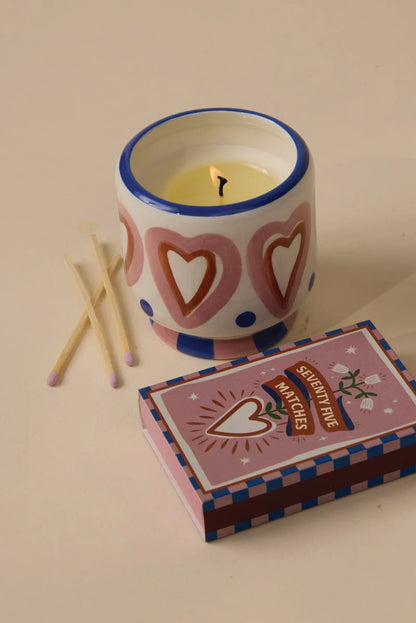 A Dopo Boxed Matches Hearts