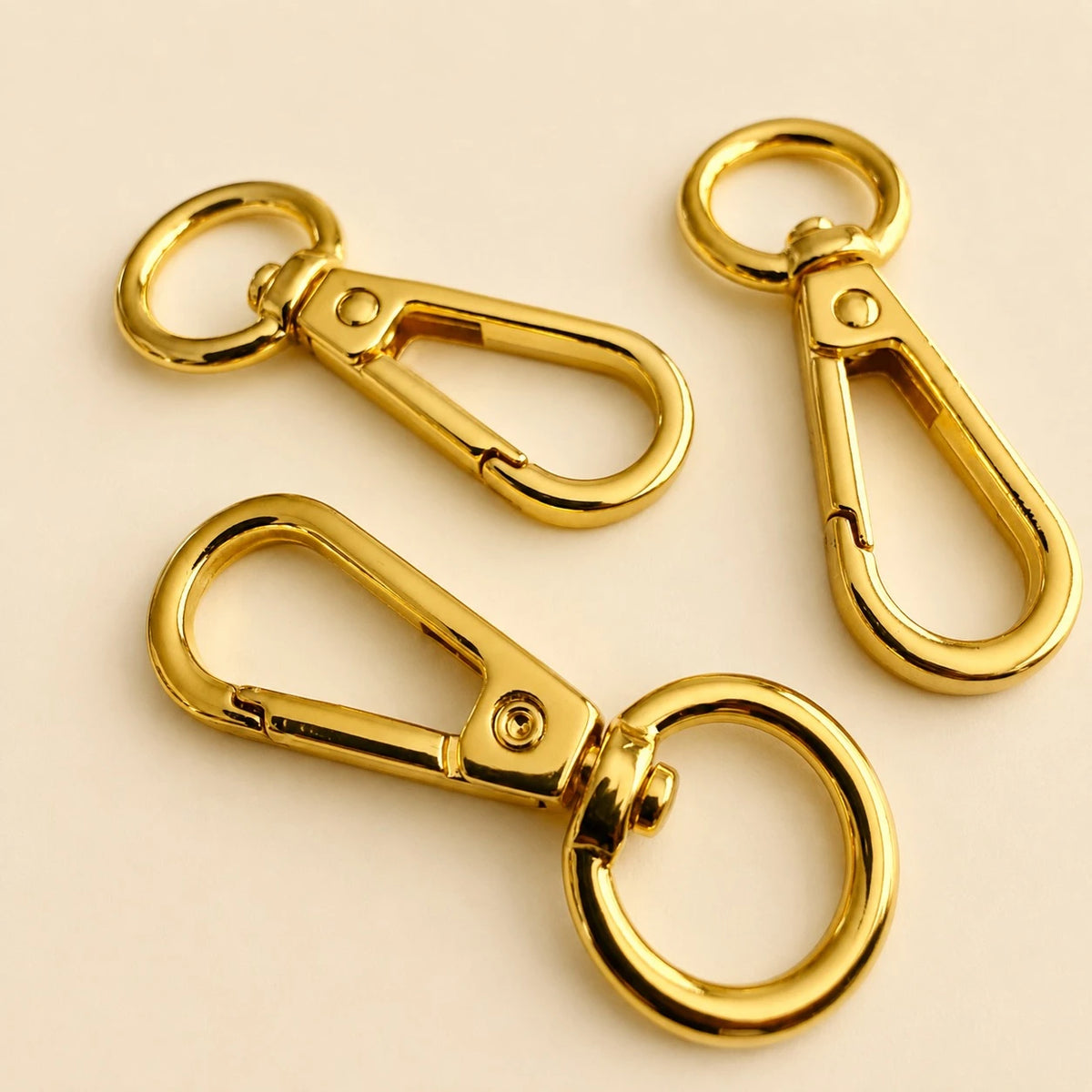 Swag Bag Charm Swivel Carabiner