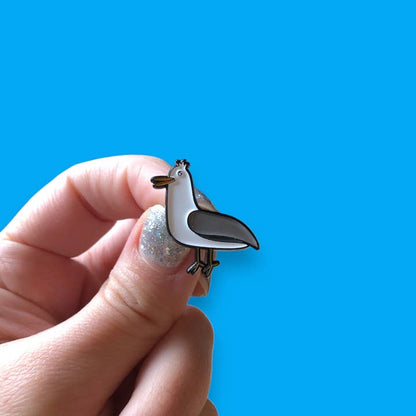 @24 Gus The Gull Enamel Pin