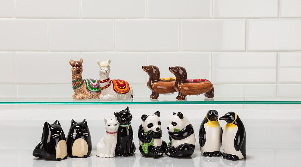 Cuddling Cat Salt & Pepper